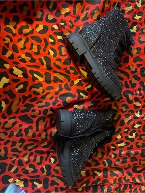 Cat & Jack Black Glitter Lace-Up Kids Boots